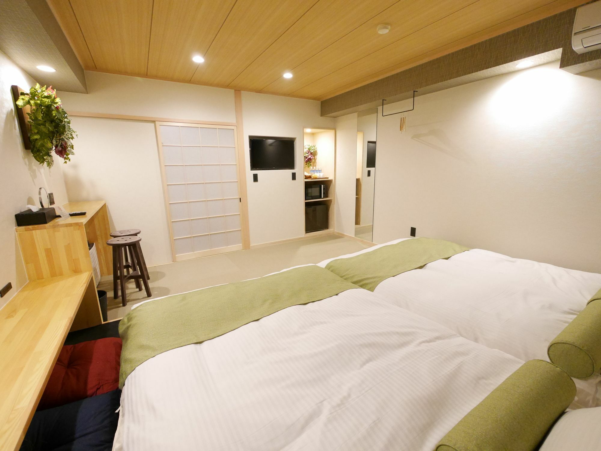 Ookini Hotels Shinsaibashi Sennencho Apartment Osaka Dış mekan fotoğraf